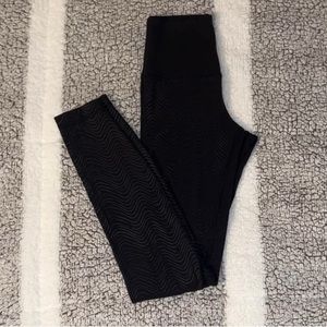 -Lululemon Align Leggings size 4// 25”